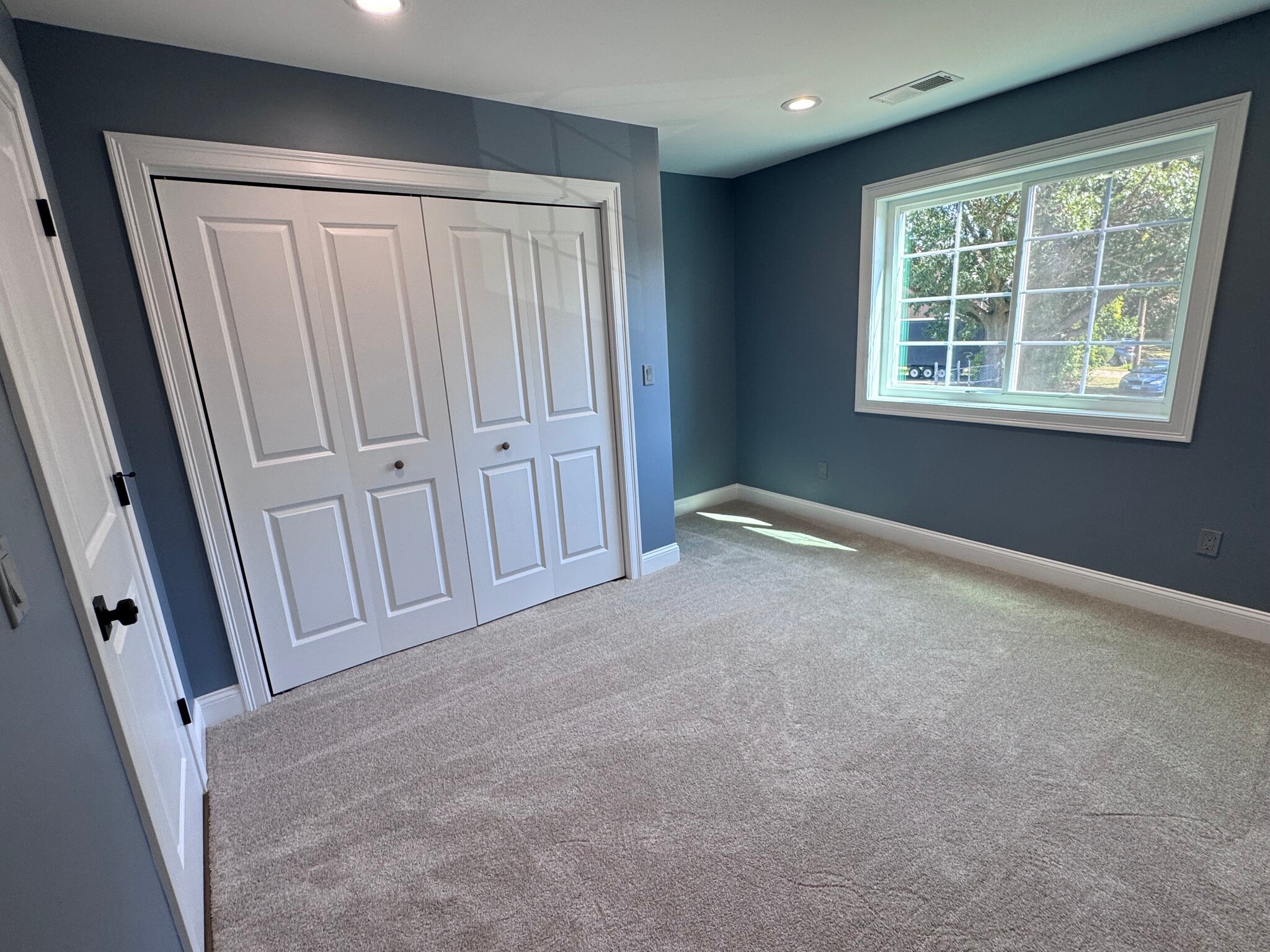 Building Photo - 21 Charles St