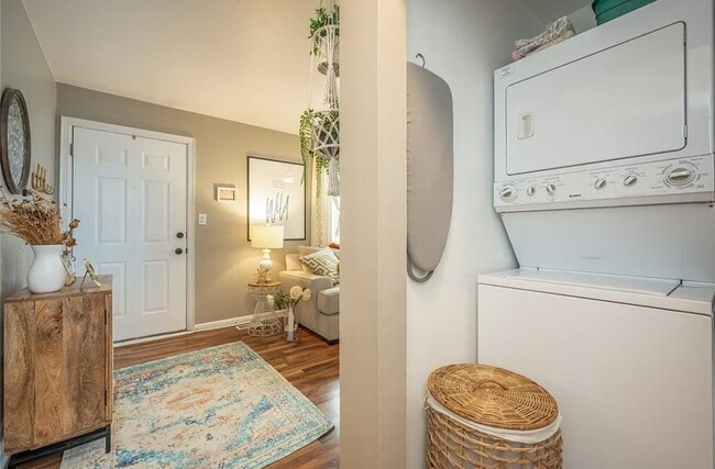 Building Photo - 4044 51st St