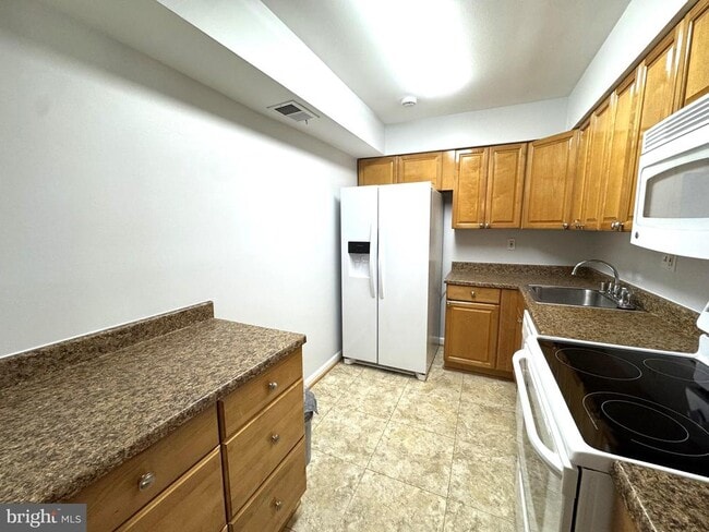 Building Photo - 7310 Mandan Rd