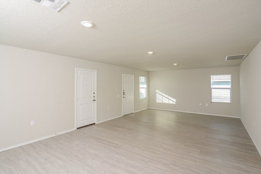 Building Photo - 13115 Ashworth Blvd