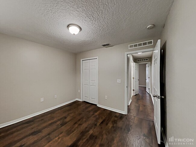 Building Photo - 531 Brown Bear Way