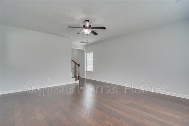 Building Photo - 3028 Ashley Lp