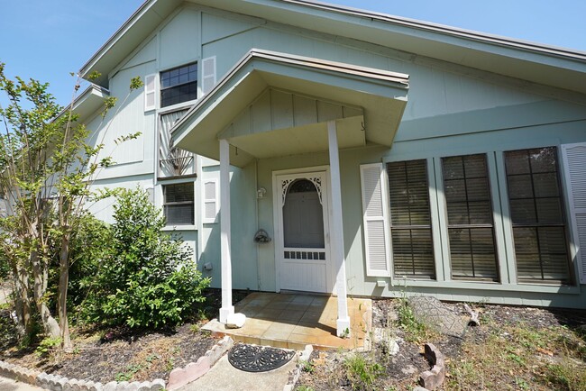 Building Photo - A Mile West of Hurlburt