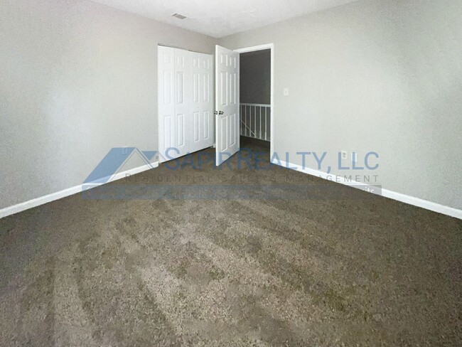 Building Photo - 4904 Fenbrook Ct