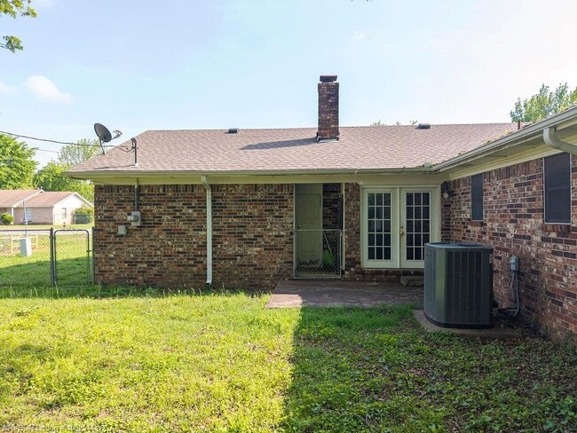 Building Photo - 100 Meadow Pl