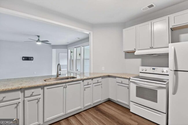 Building Photo - 408 Cottonwood Cir