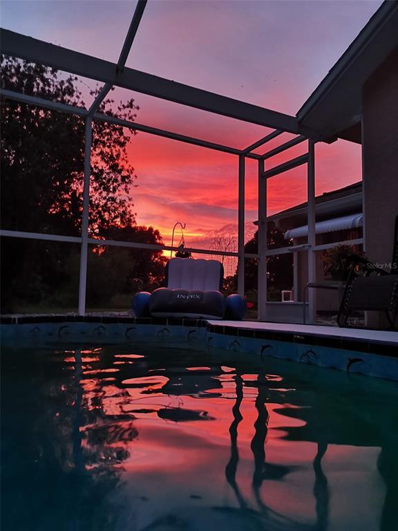 Building Photo - 404 Hazel Cir