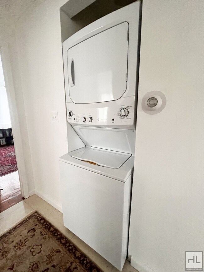 Building Photo - HARROW STREET