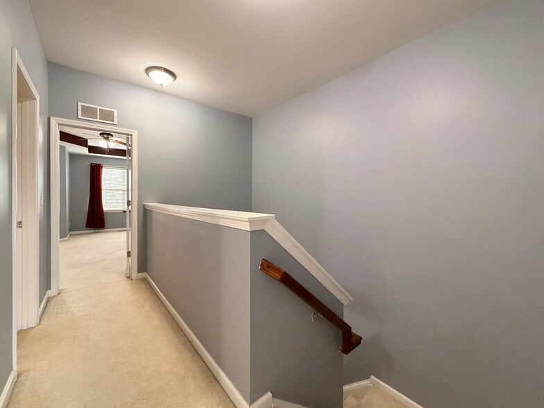 Building Photo - 8268 Primanti Blvd