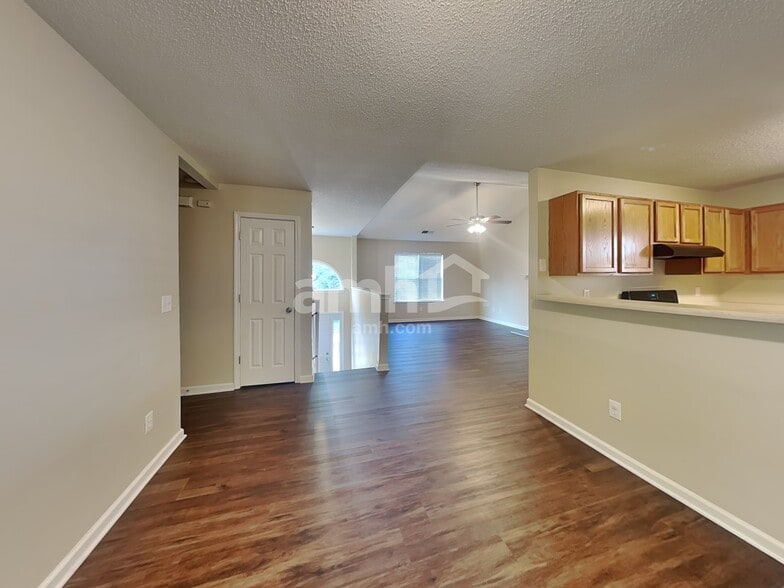 Building Photo - 4009 Snowshoe Ct NW