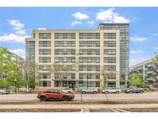 Building Photo - 720 N 4th St