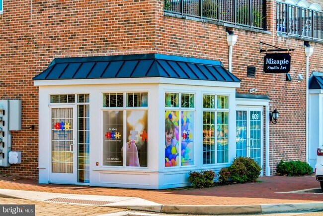 Building Photo - 612 Marina Landing Ln