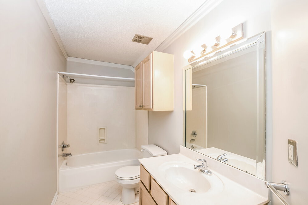 Building Photo - 3143 Woodland Pine Dr