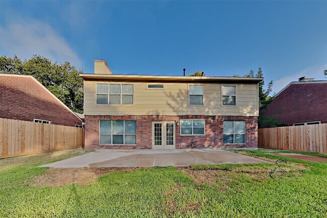 Building Photo - 9211 Wandsworth Dr