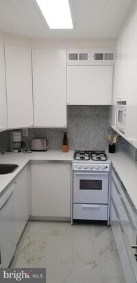 Building Photo - 430 M St SW