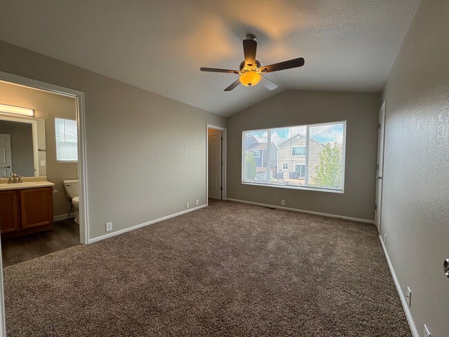 Building Photo - Updated 3 Bedroom in Stetson Hills