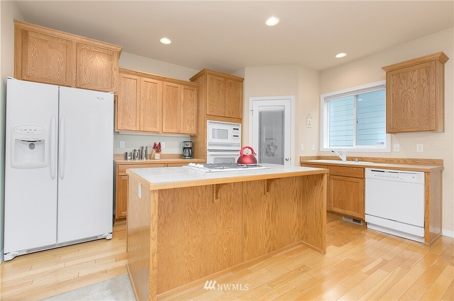 Building Photo - 13607 NE 202nd St