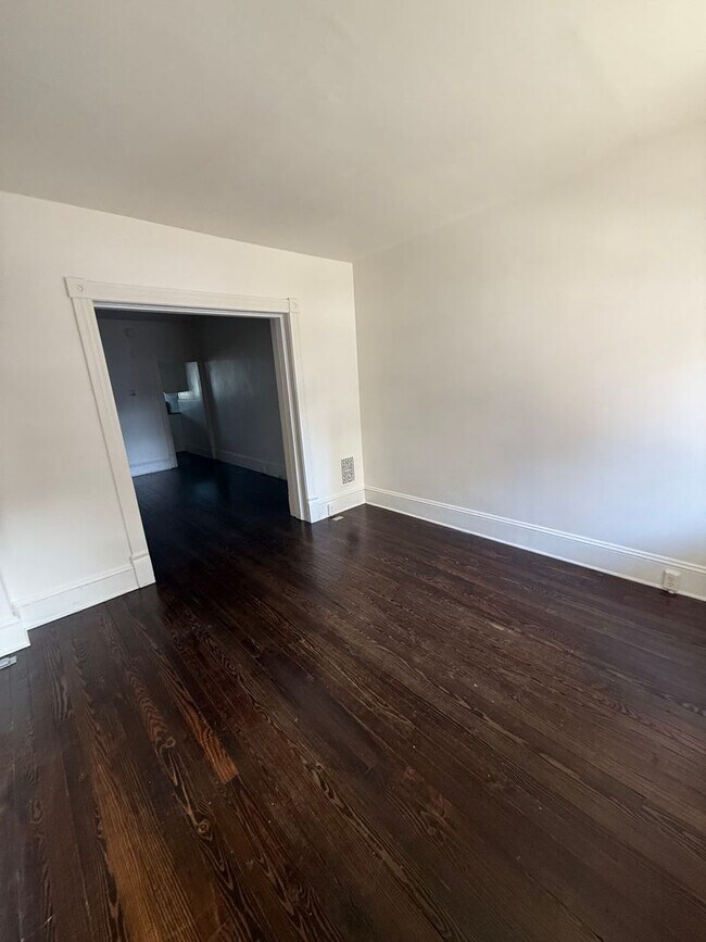 Building Photo - 62-64 Wayside Avenue