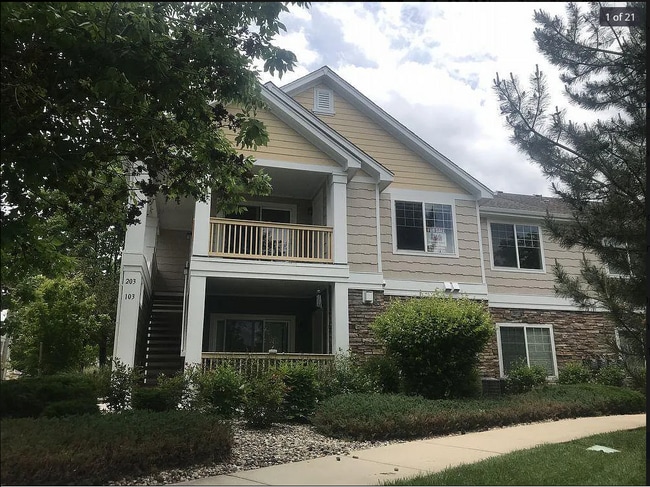Building Photo - 4735 Hahns Peak Dr