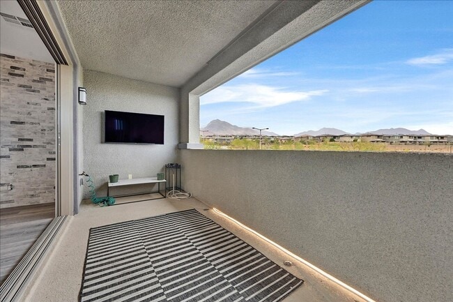 Building Photo - Summerlin West Single-Story 4 Bedroom 4.5 Bathroom Home!