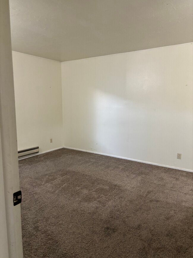 Building Photo - 1818 E 5625 S