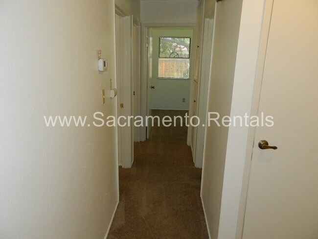 Building Photo - Charming Arden Area 3bd/1ba House with Garage