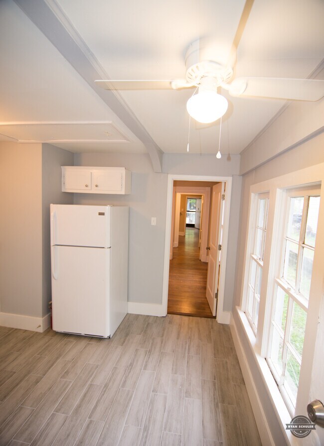 Building Photo - 2485 Harvard Ave