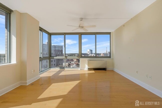 Building Photo - 1 Spring St