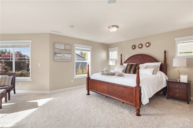 Building Photo - Stunning Renton Home