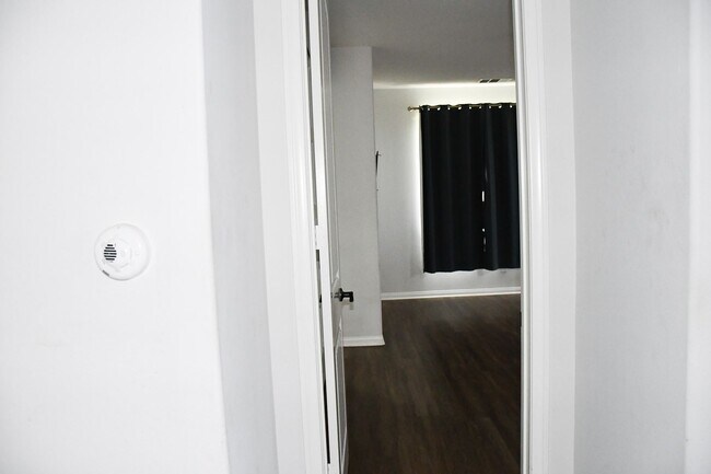 Building Photo - 3225 Donovan Ranch Rd