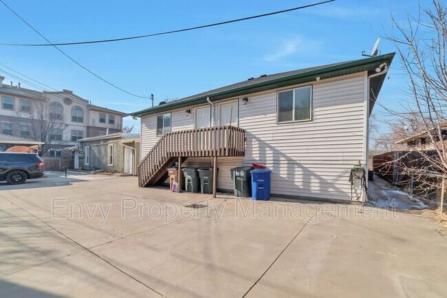 Building Photo - 164 N 600 W