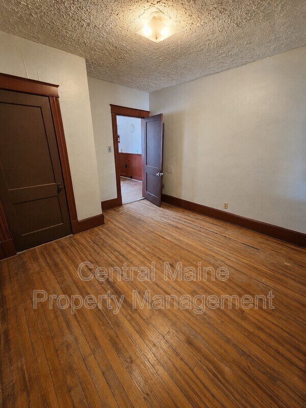 Building Photo - 131 Horton St