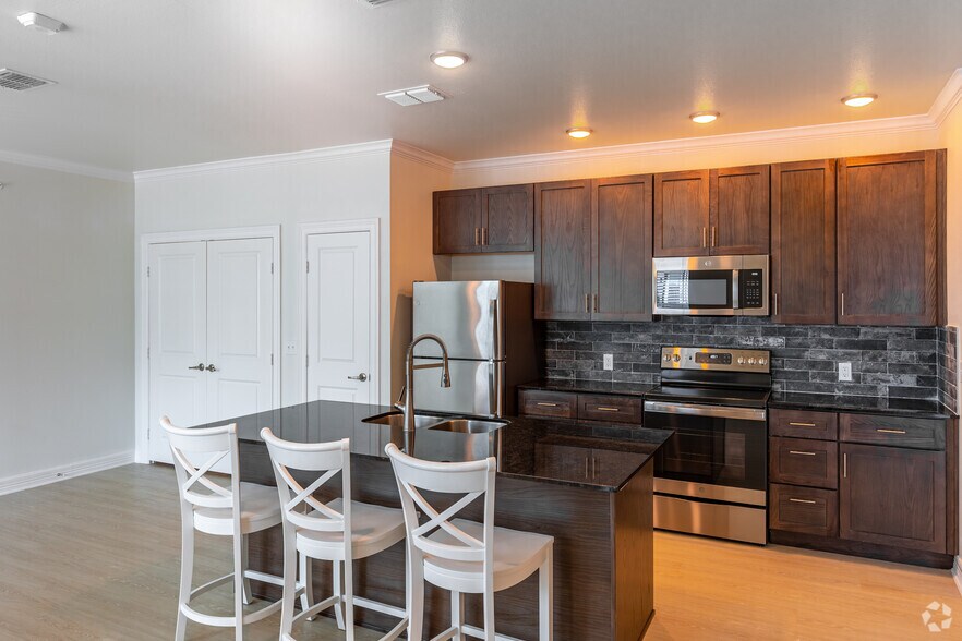 The Morrison Lofts 527 W Erwin St Tyler TX 75702 Apartment Finder