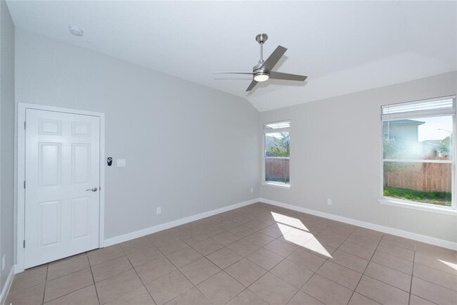 Building Photo - 141 Kype Cove