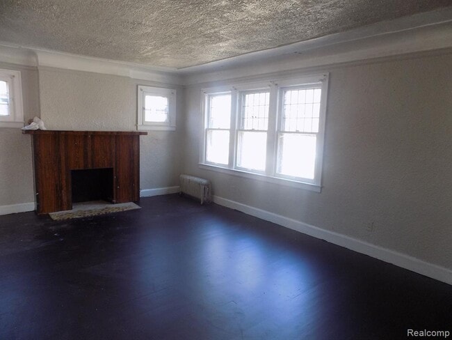 Building Photo - 14137 Mansfield St