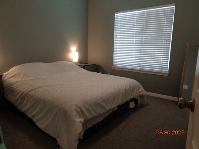 Building Photo - Gorgeous Custom One Story Offering 2185 sq...