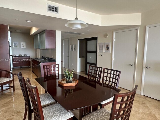 Building Photo - 1800 S Ocean Dr