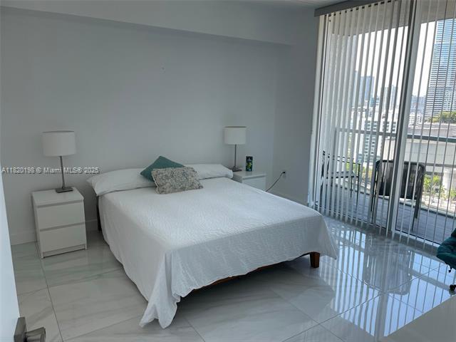 Building Photo - 500 Brickell Ave