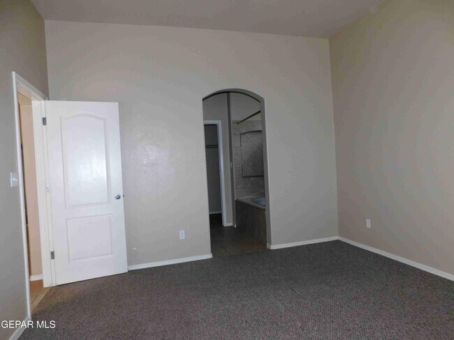 Building Photo - 14628 Rockbridge