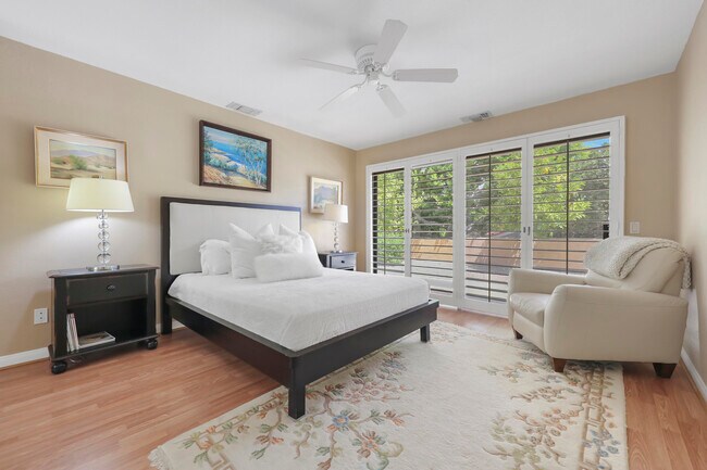 Building Photo - 72816 Mesa View Dr