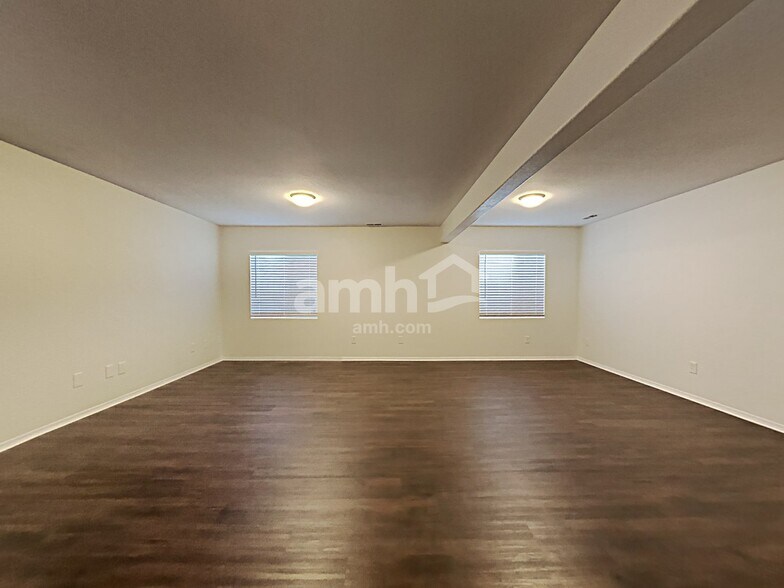 Building Photo - 5052 Sacred Feather Dr