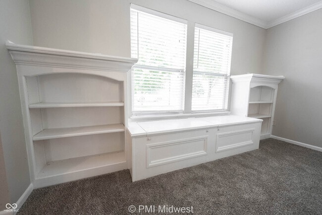Building Photo - 7623 Hollow Reed Ct