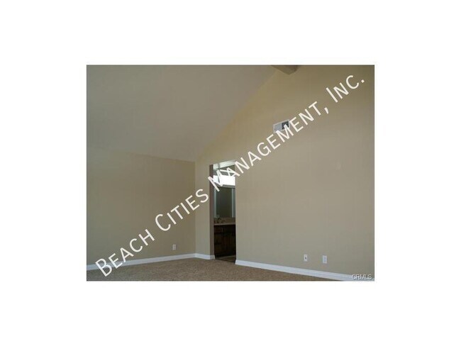 Building Photo - 6220 Ronald Dr