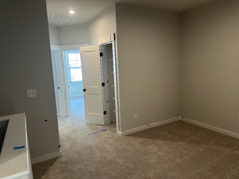 Building Photo - 3033 Finchborough Ct