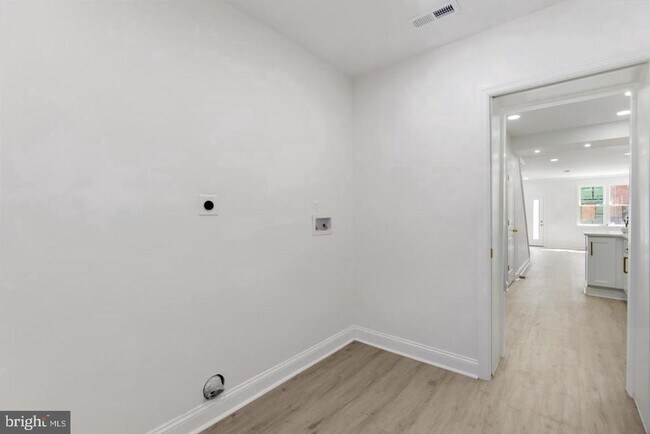 Building Photo - 1226 S 22nd St