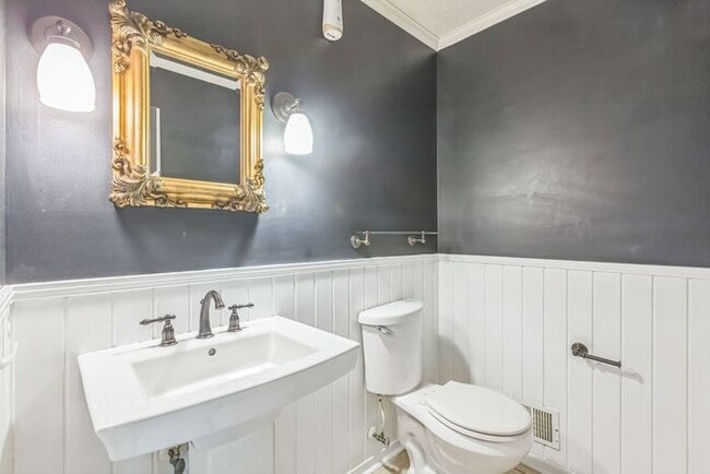 Building Photo - 20860 Ark Ct