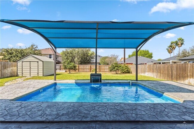 Building Photo - 22 N Chula Vista St