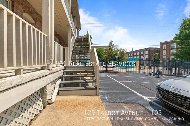 Building Photo - 129 Talbot Ave