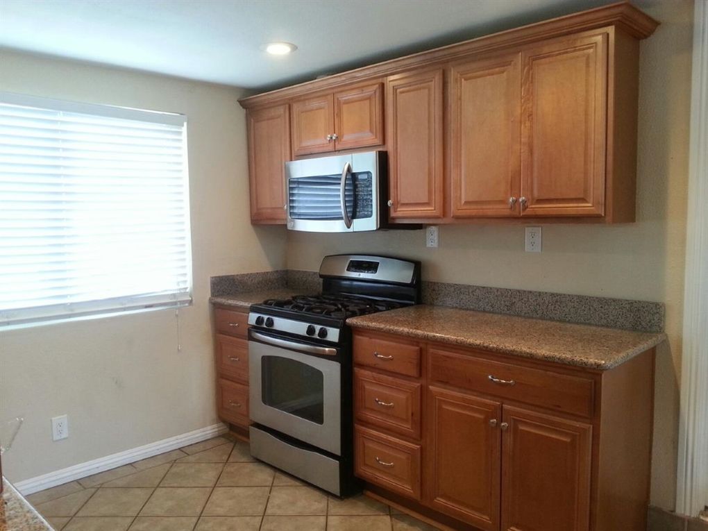 Building Photo - 4043 Thomas St