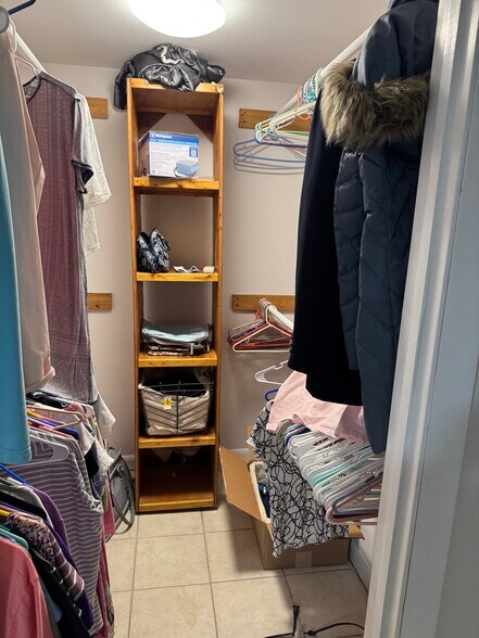 Walk in closet - 11 Vanech Dr